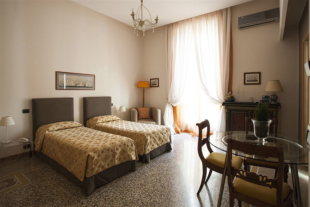 B&B Orsini 46 เนเปิลส์ ภายนอก รูปภาพ