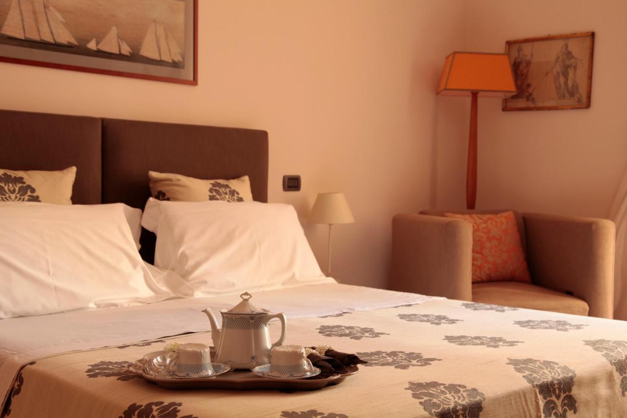 B&B Orsini 46 เนเปิลส์ ภายนอก รูปภาพ